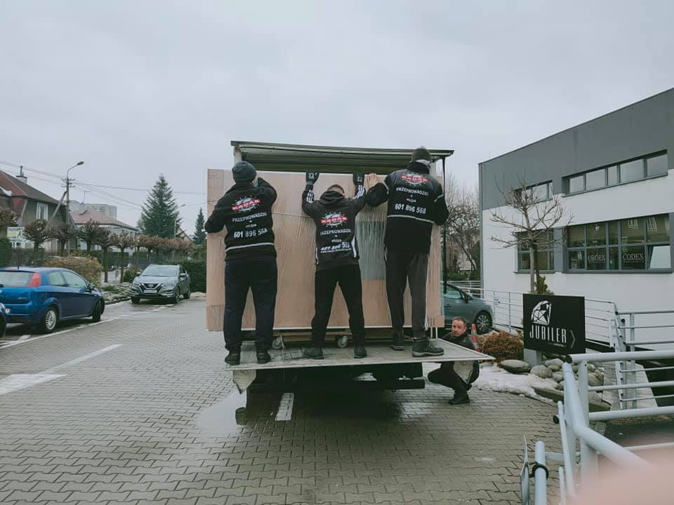 Jak wybrać dobrą firmę przeprowadzkową w Bielsko Biala?